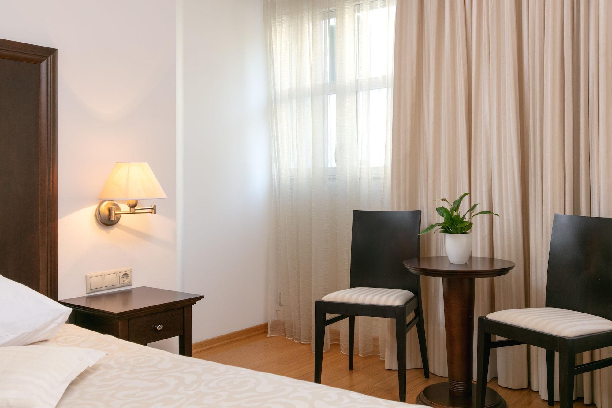 Hotel Croatia Baška Voda Εξωτερικό φωτογραφία