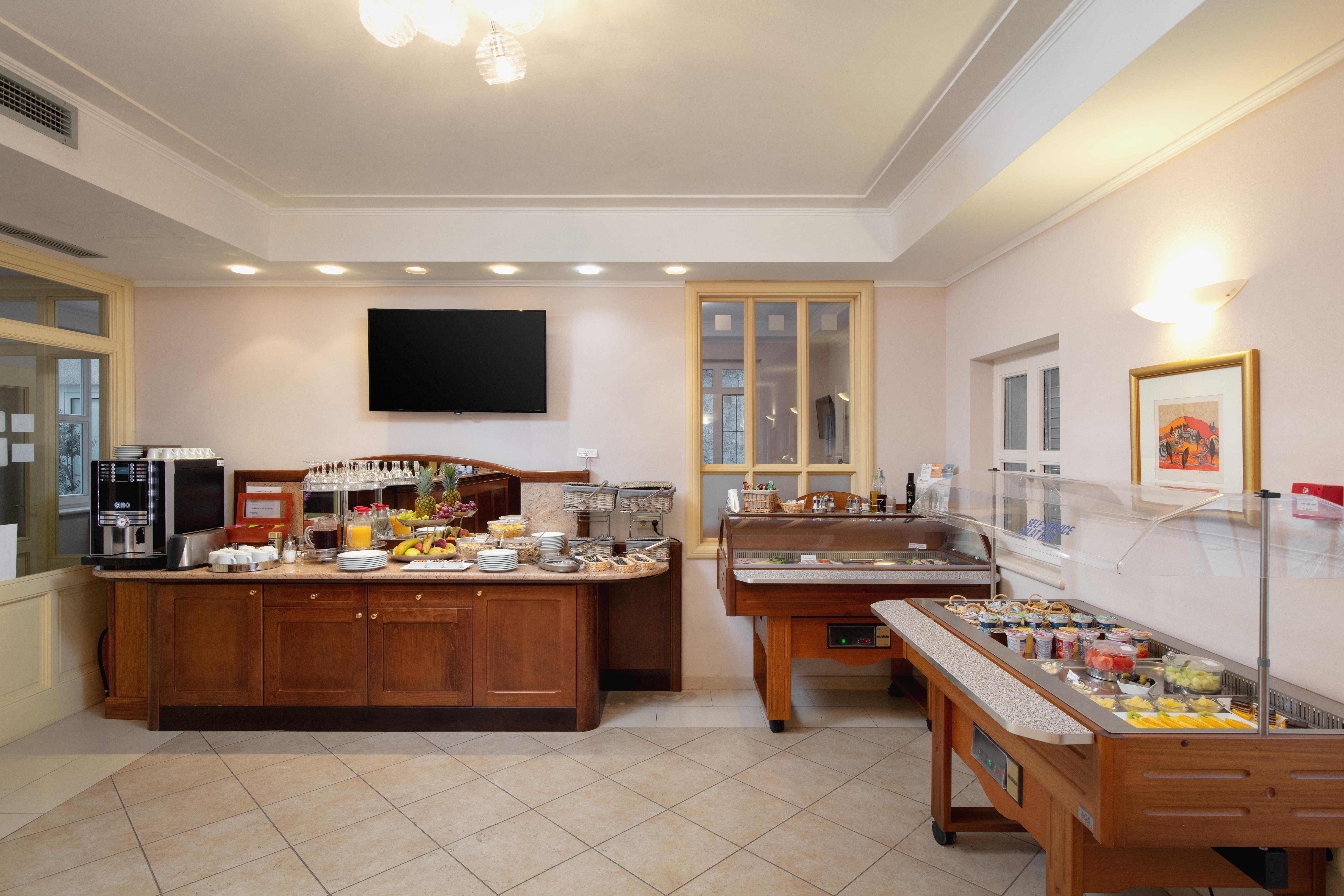 Hotel Croatia Baška Voda Εξωτερικό φωτογραφία