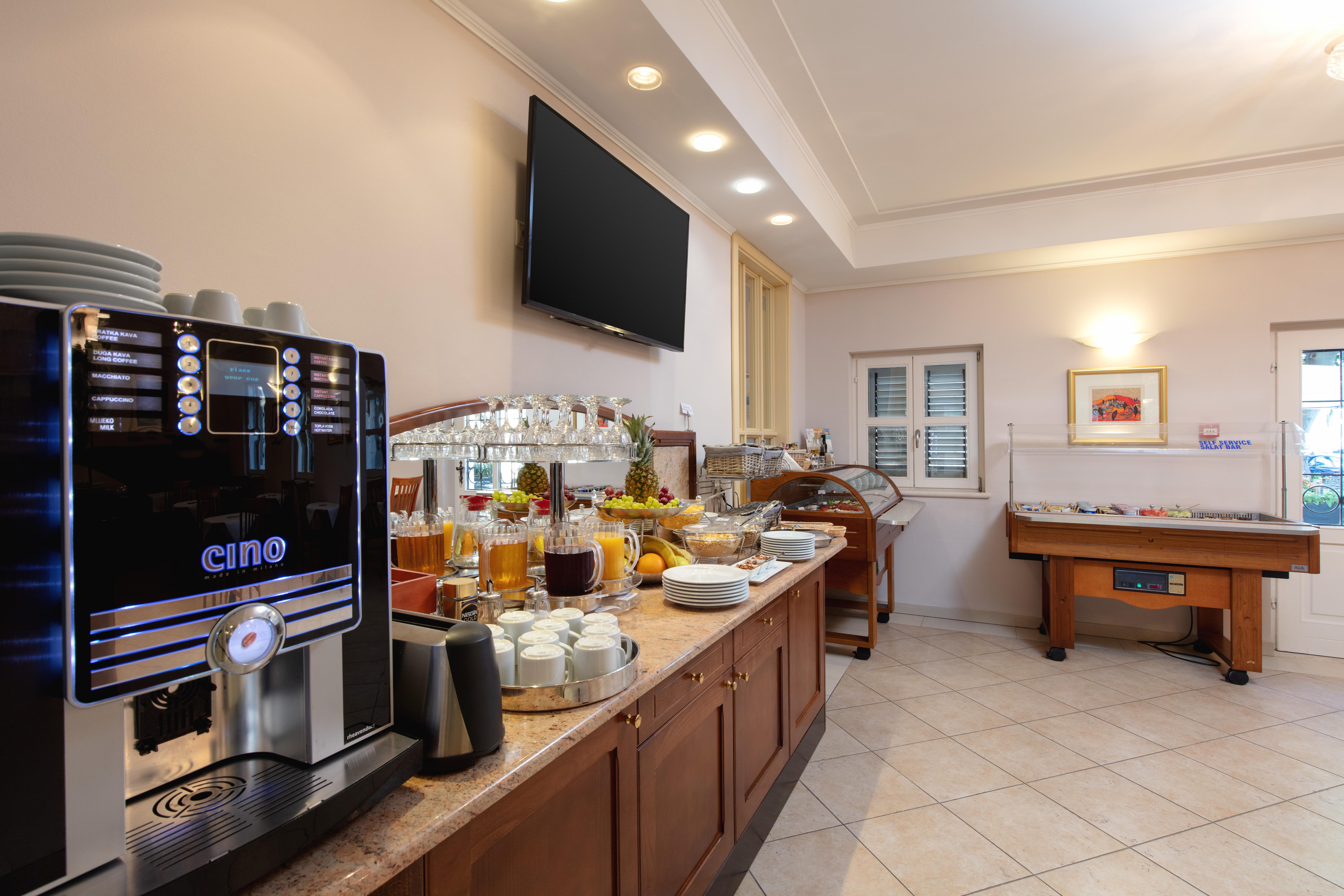 Hotel Croatia Baška Voda Εξωτερικό φωτογραφία