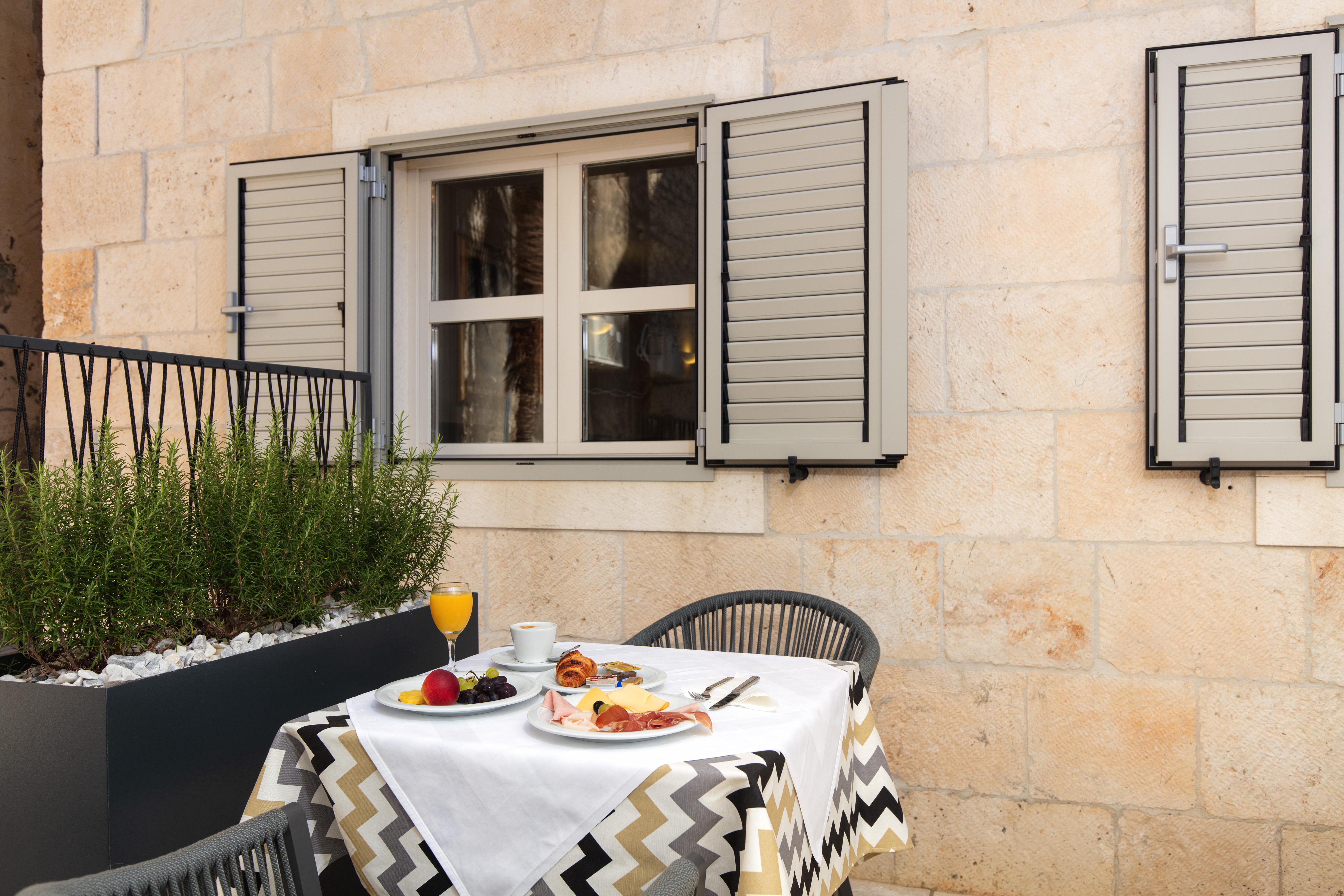 Hotel Croatia Baška Voda Εξωτερικό φωτογραφία