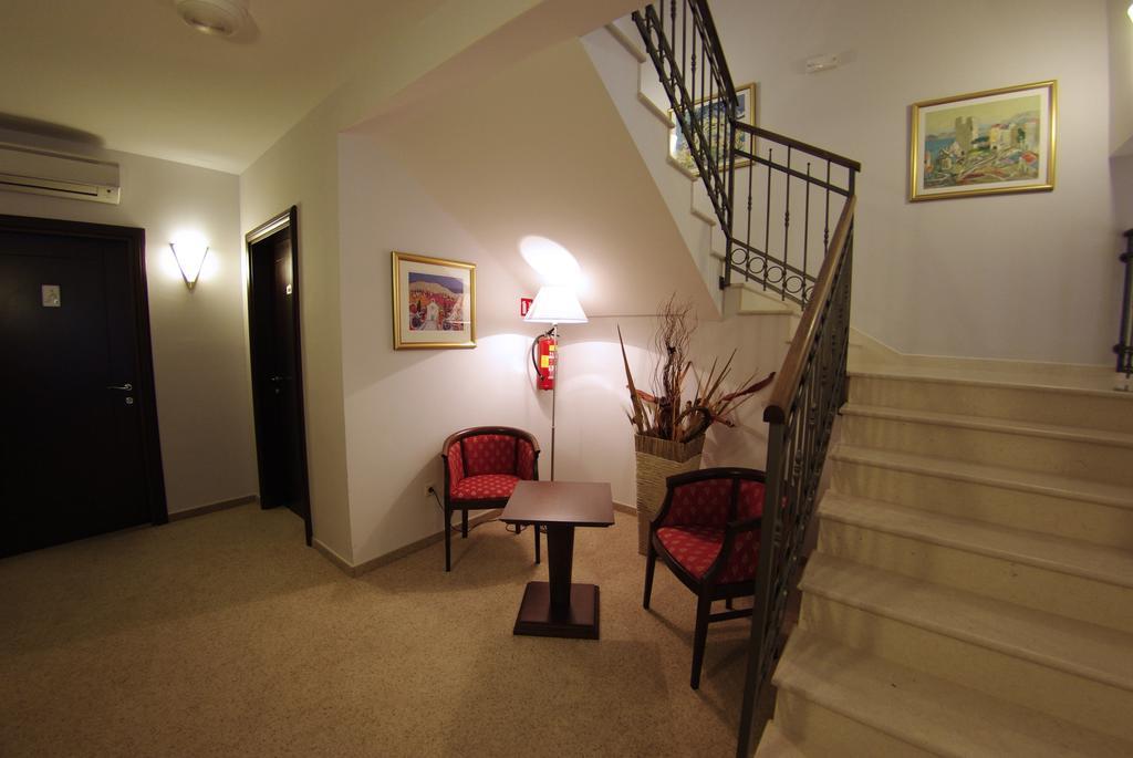 Hotel Croatia Baška Voda Εξωτερικό φωτογραφία
