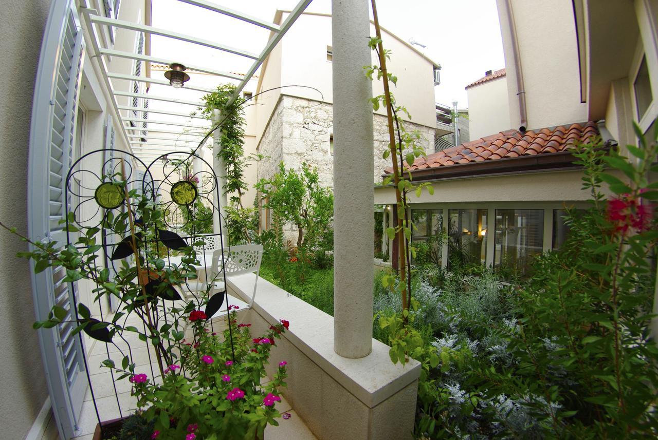 Hotel Croatia Baška Voda Εξωτερικό φωτογραφία